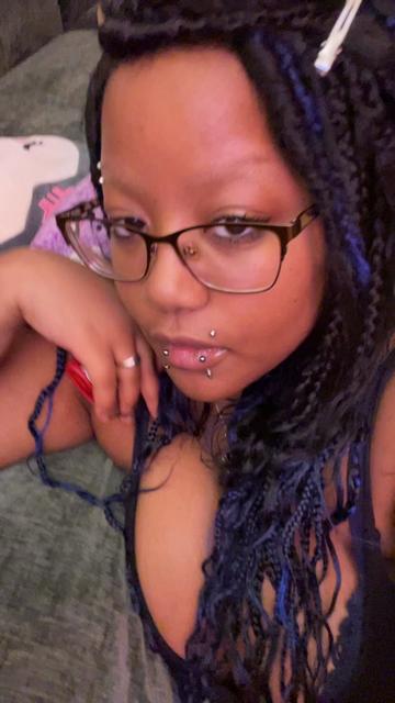 @( • )( • )