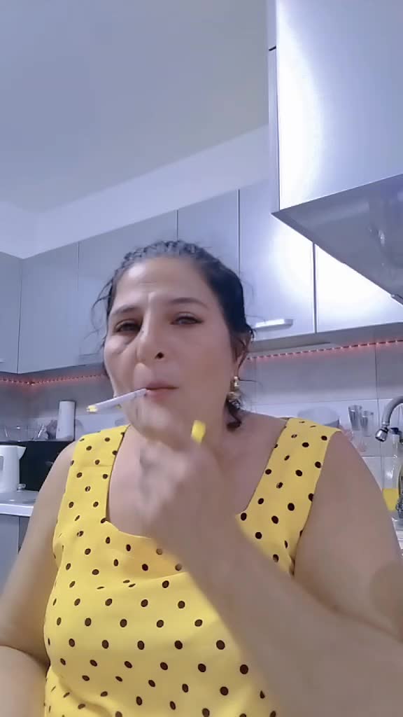 @Elena Codreanu700