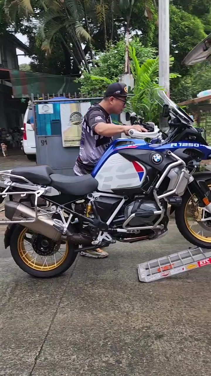 @Motorcycle Towing Ph