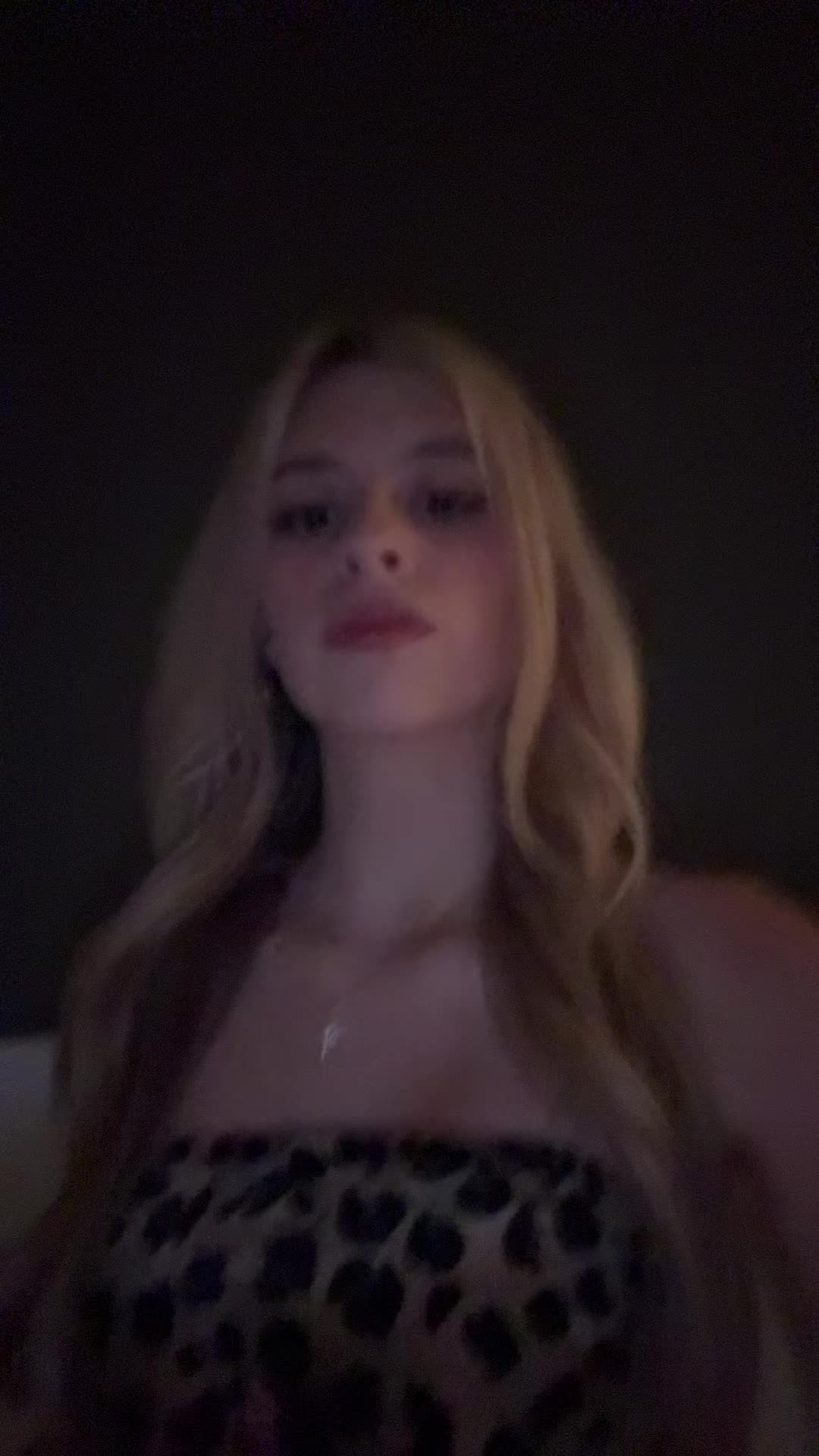 @🪩🥂