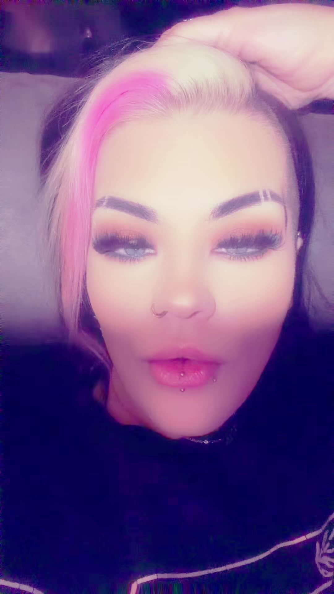 @ThiccThighs&PrettyEyes