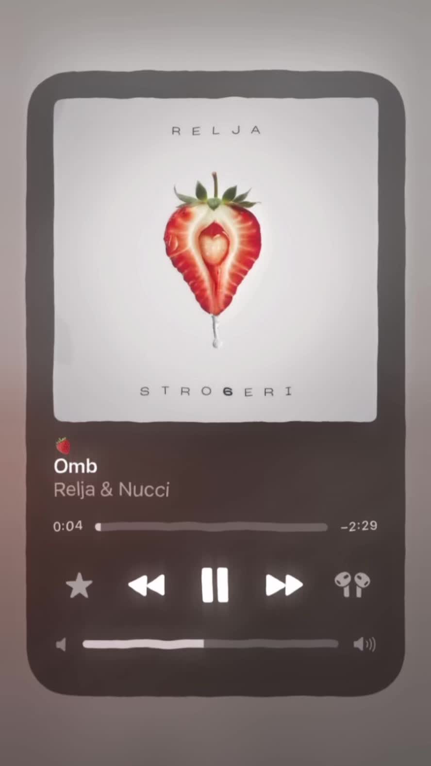 @🎧