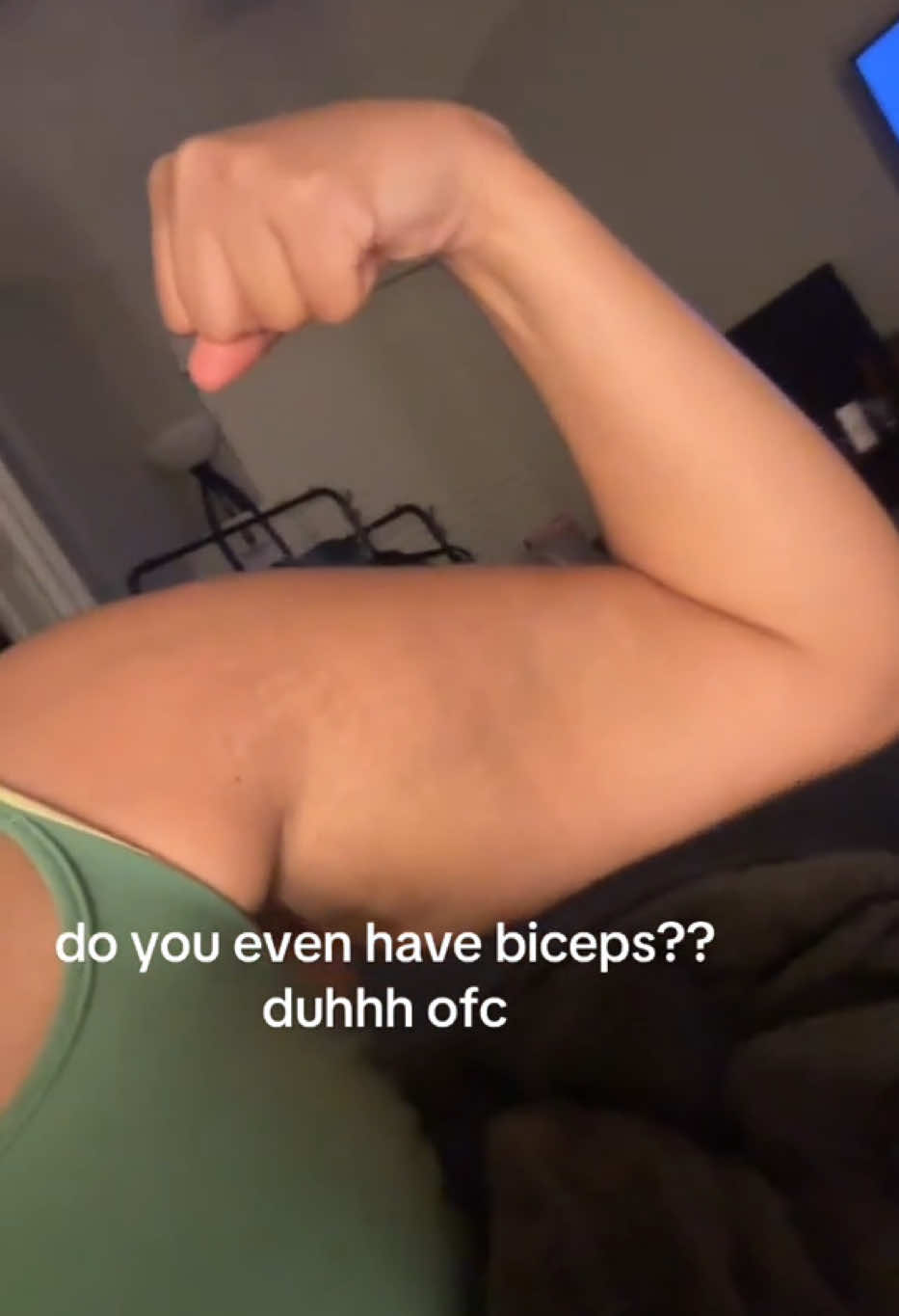 @Girls Biceps