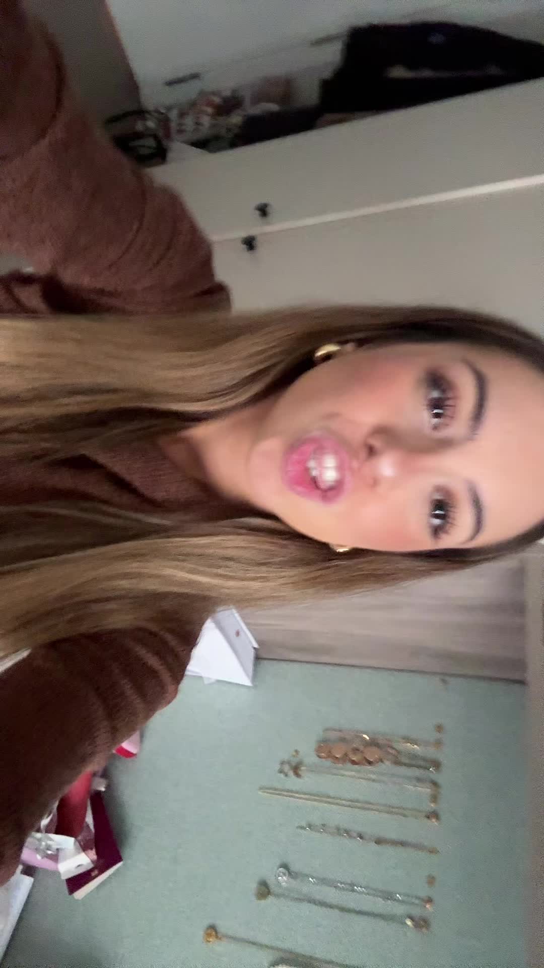 @angeeela💖
