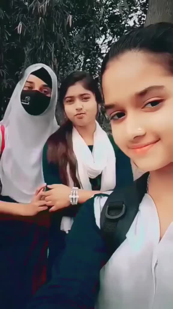 @জাতির বইনা 🙄😁