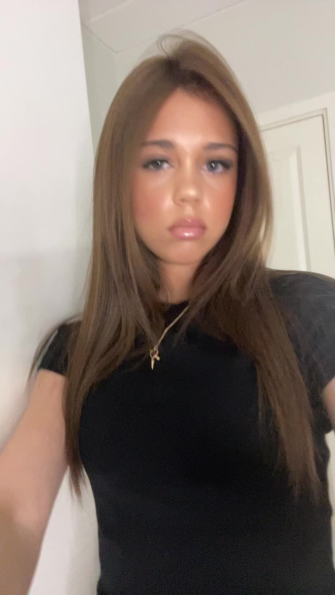 @Demi❣️