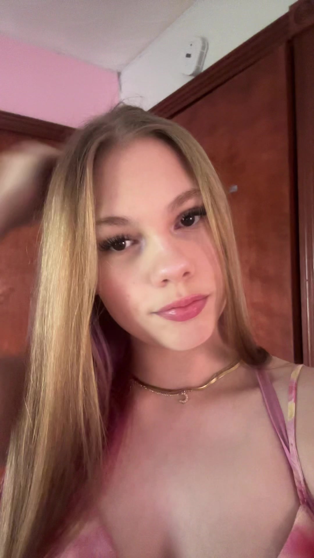 @👻