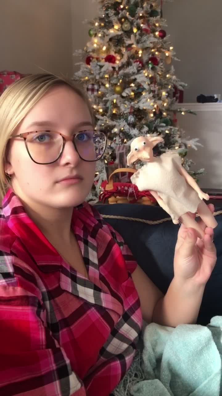 @😸