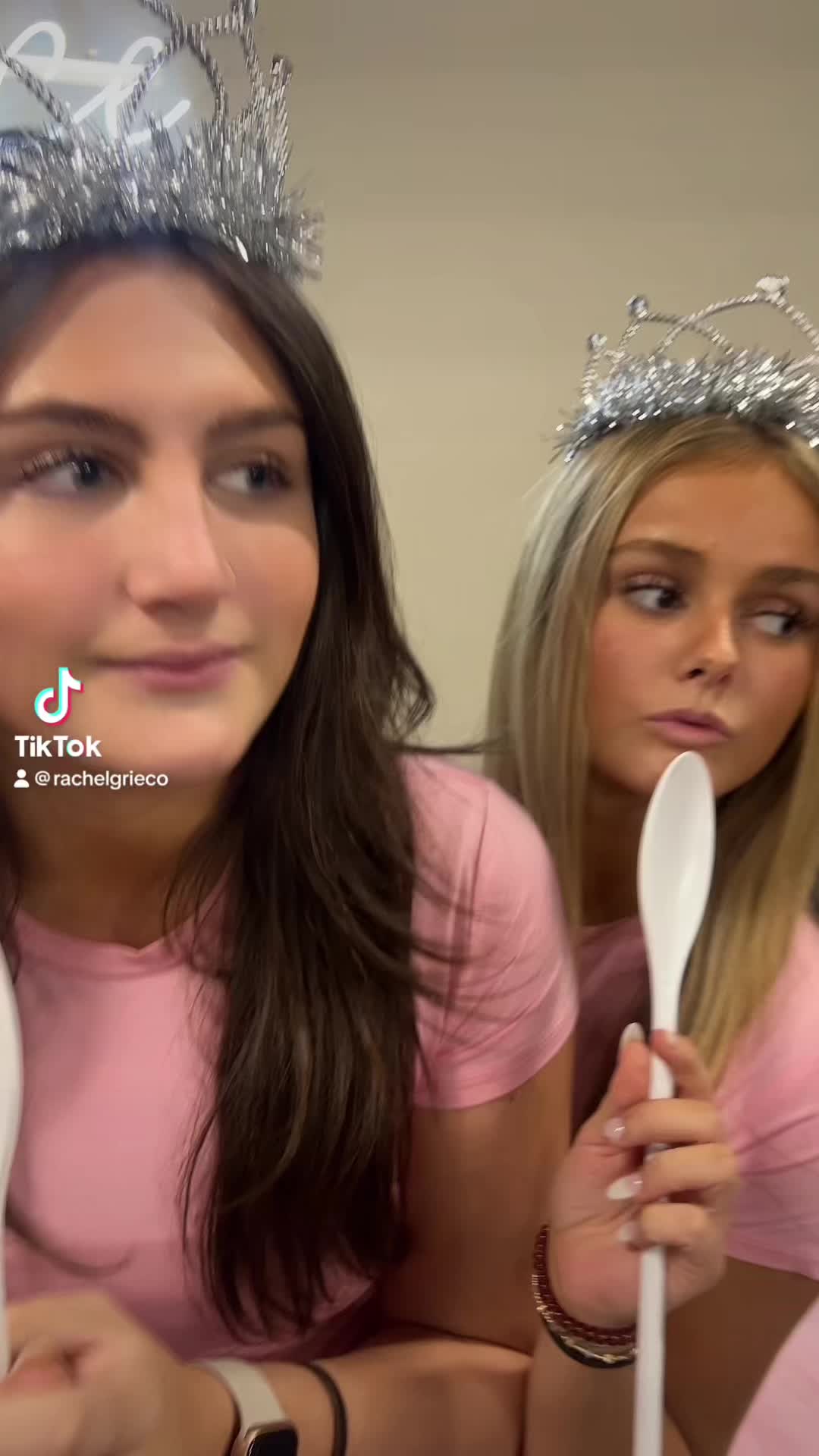 @rachel🧞&zwj;♀️👑💐🔮🌏