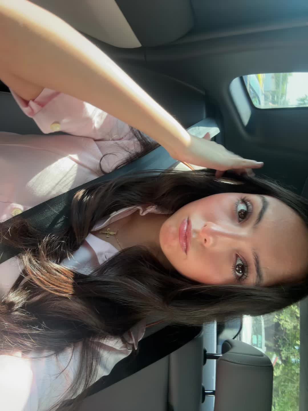 @𝔪𝔢𝔫𝔞