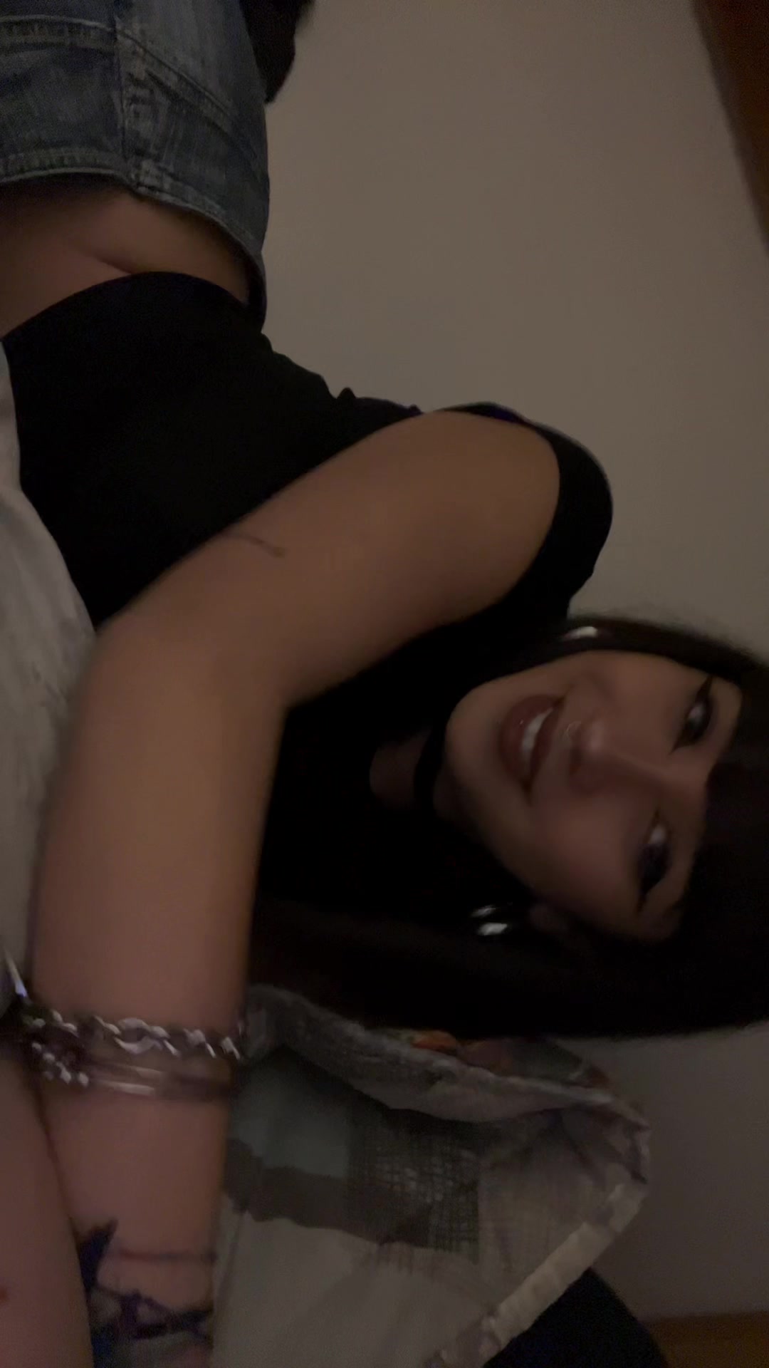 @Ani🌙