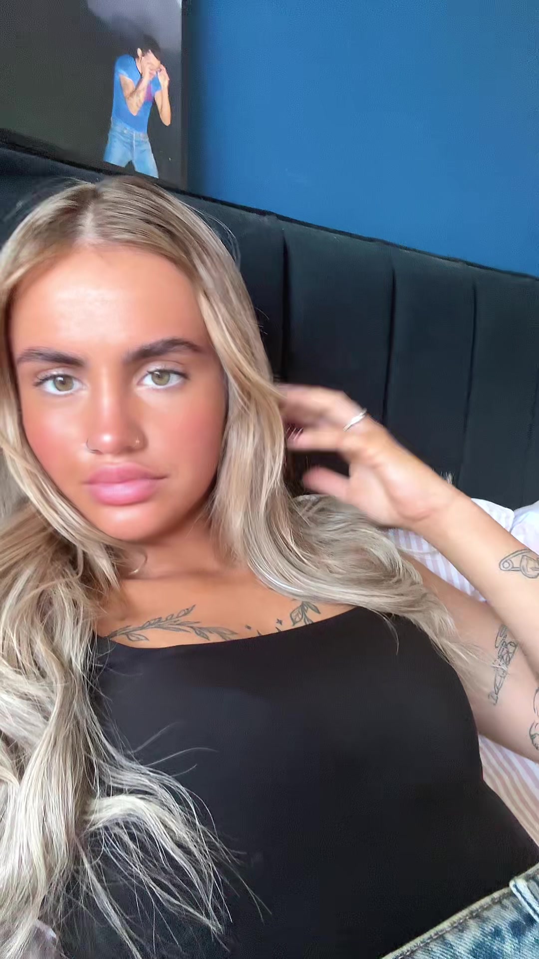 @Ellie mai