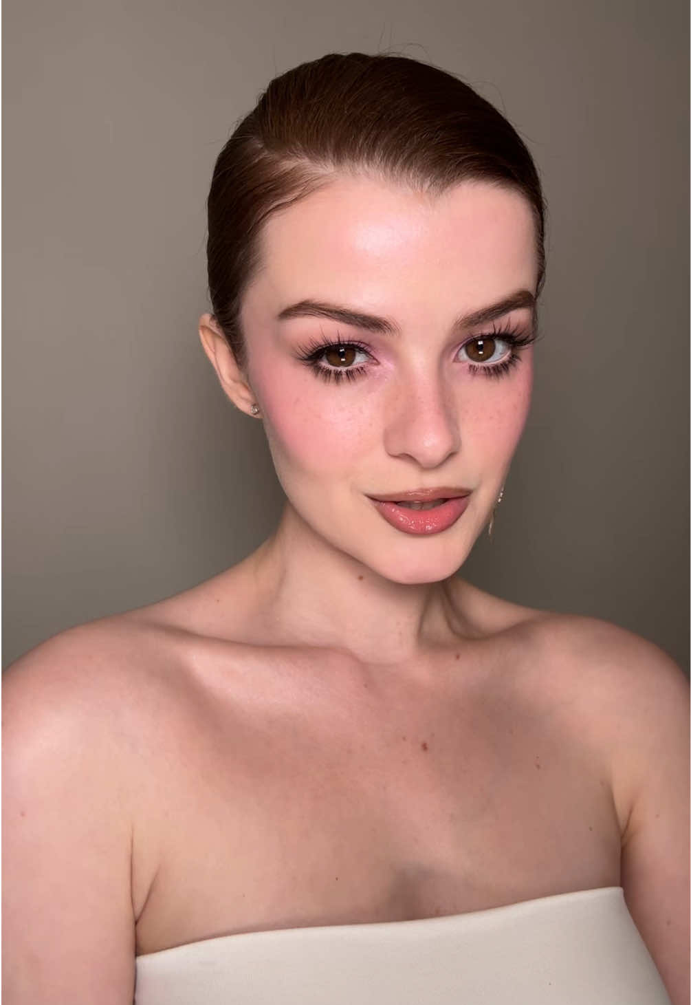 @elliseferguson