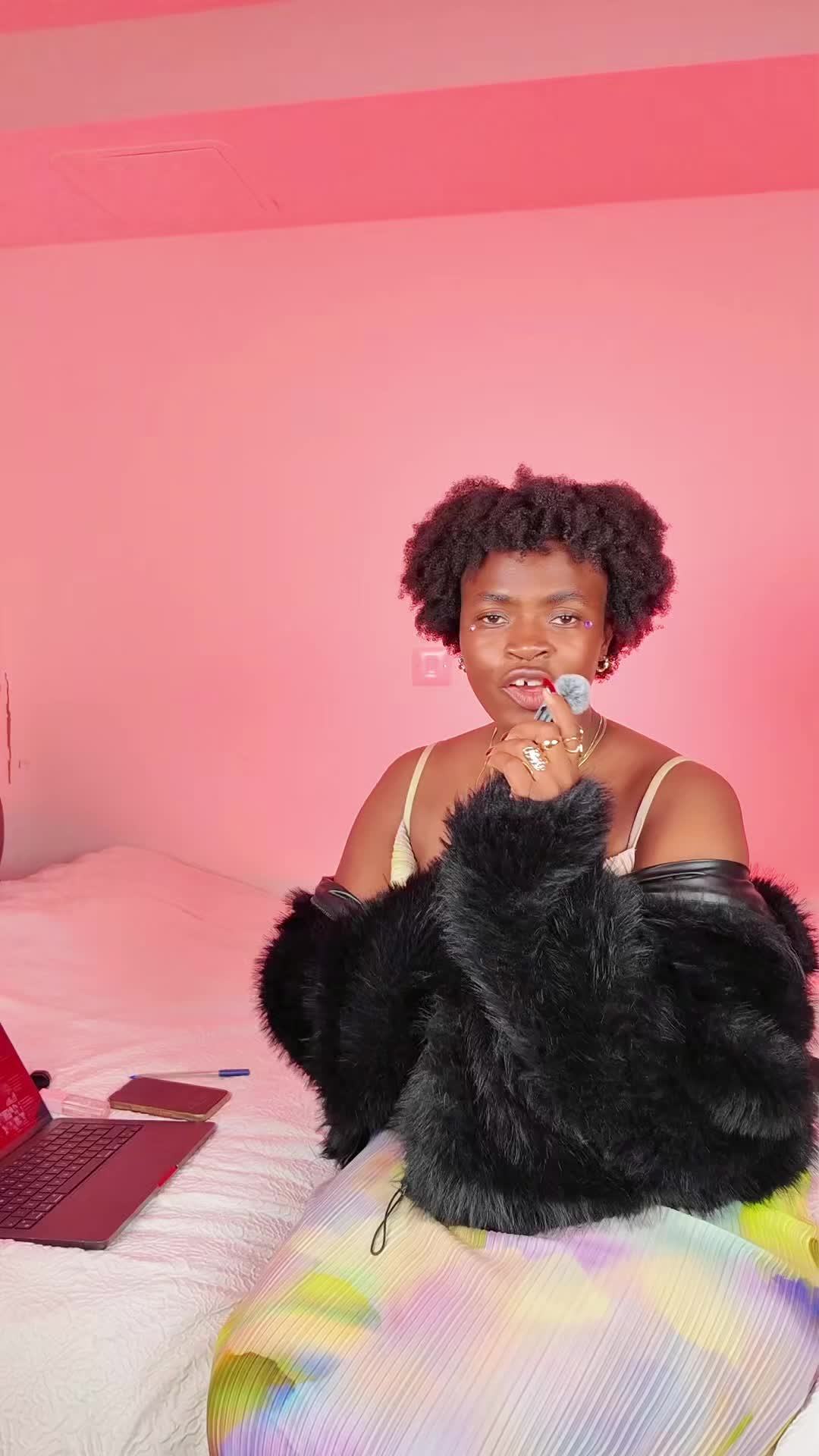 @Naana April