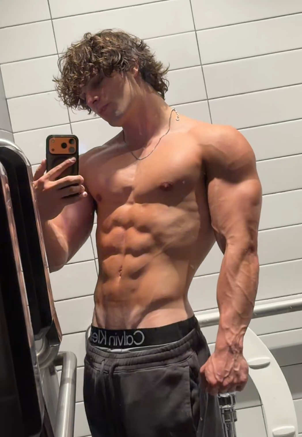 @Alex Bellu