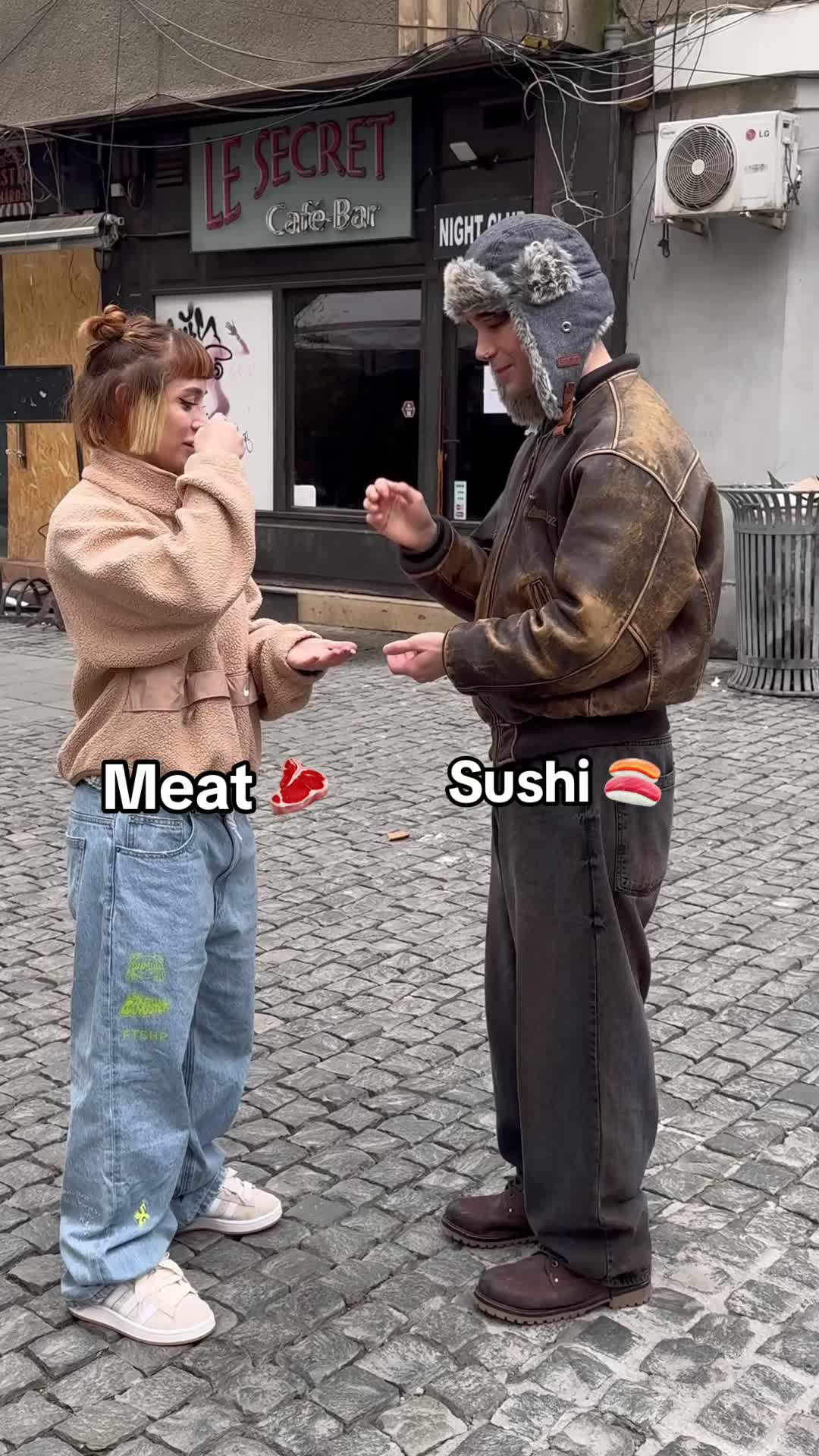 @LapresaTwins