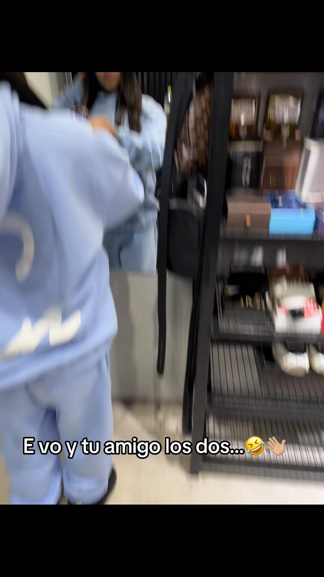 @L U Z   E L U N E Y