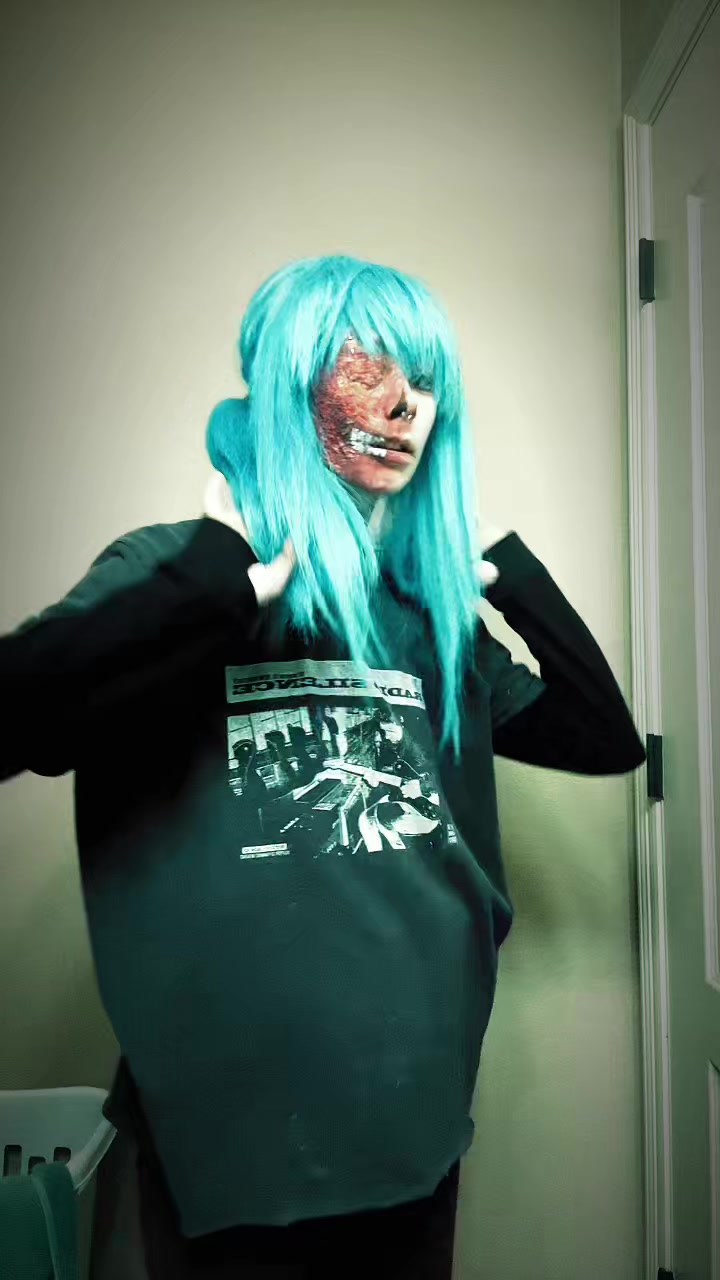 @sharkfinn⦻