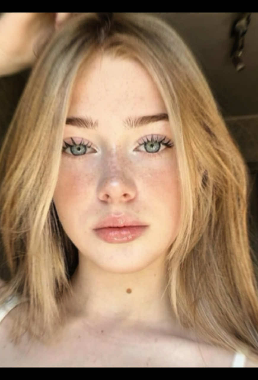 @𝐞𝐥𝐞𝐧𝐚