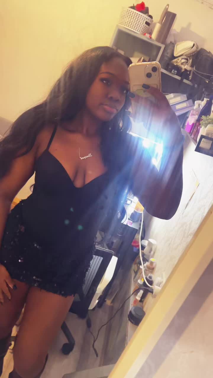 @👻