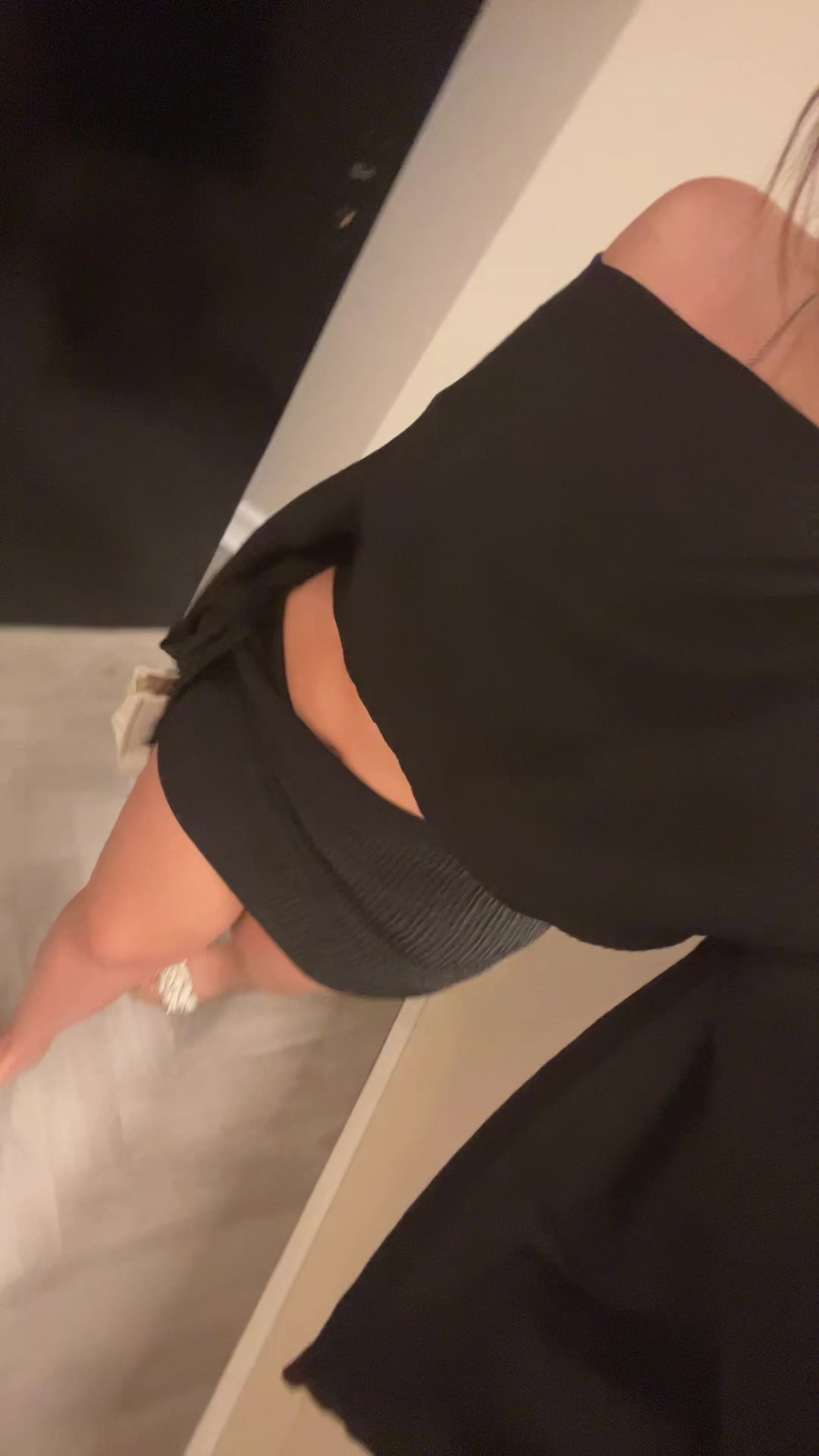 @𝓔𝓶𝓲𝓵𝔂 🖤