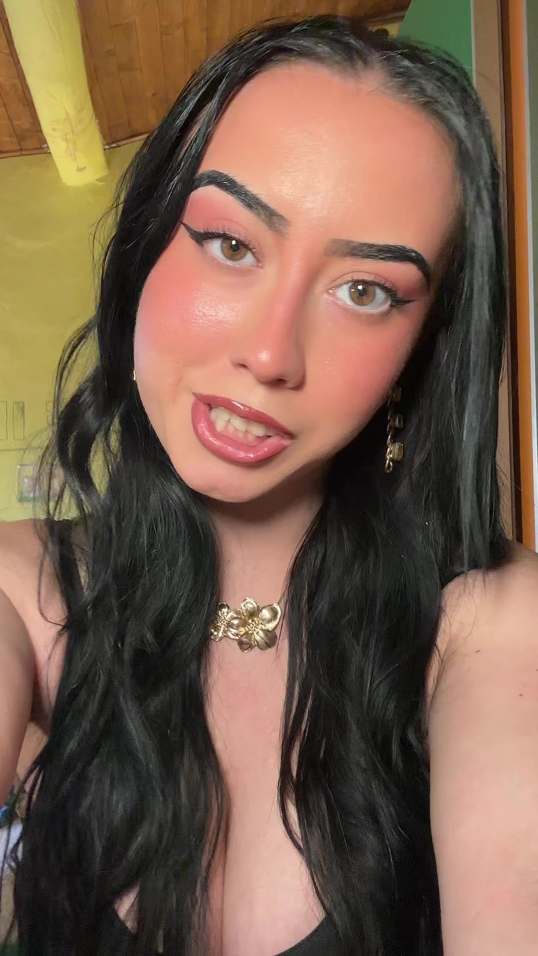 @Ainelyalcontrario