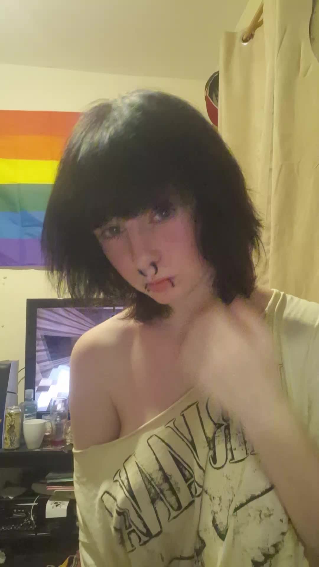 @Nevaeh..🥀