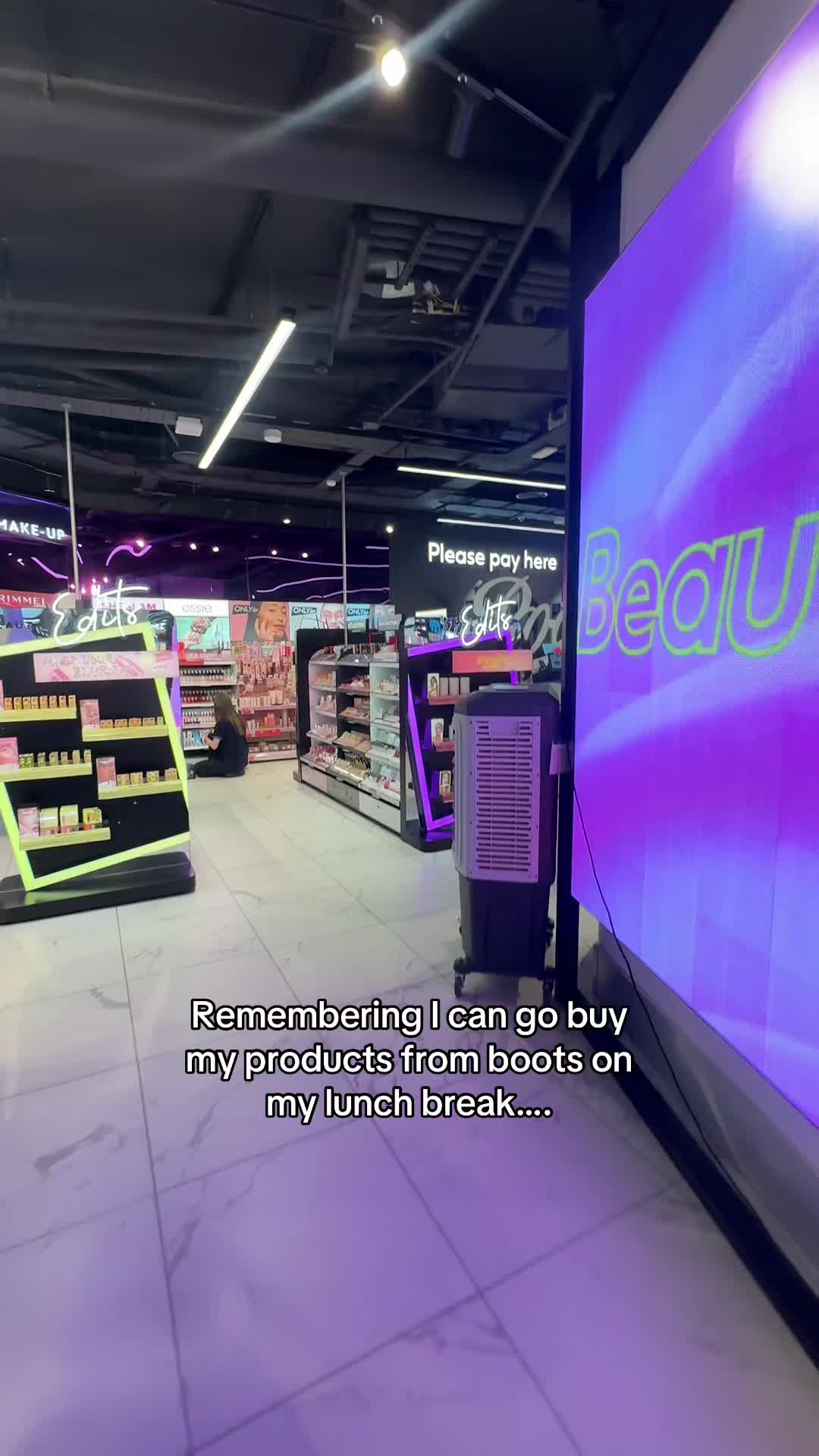 @byelliebeauty