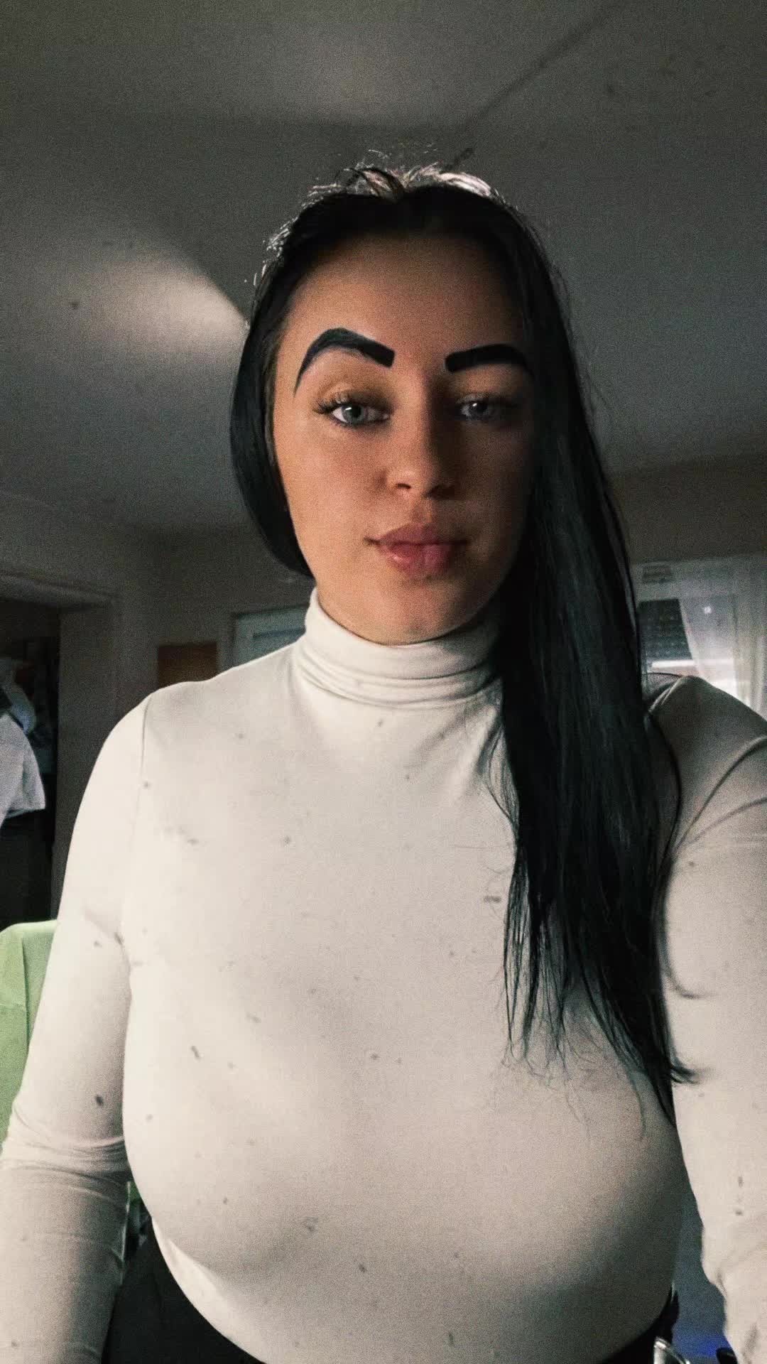 @Laura Juhász⚜️❤️⚜️