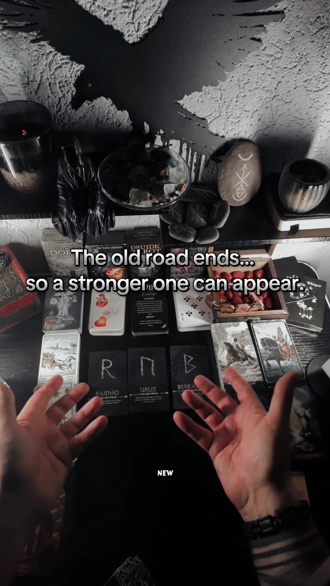 @Nightshade Whispers Tarot