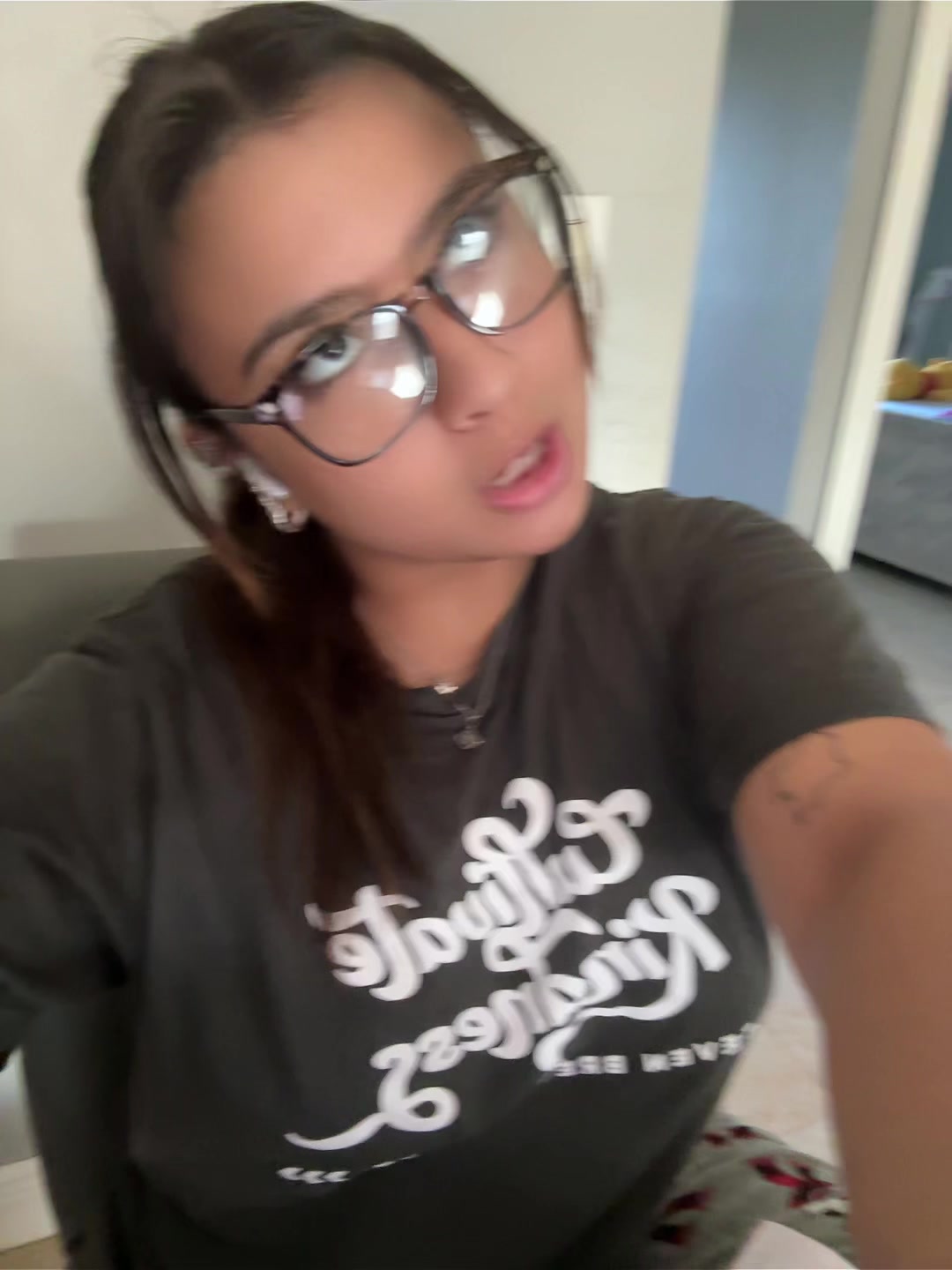 @laura