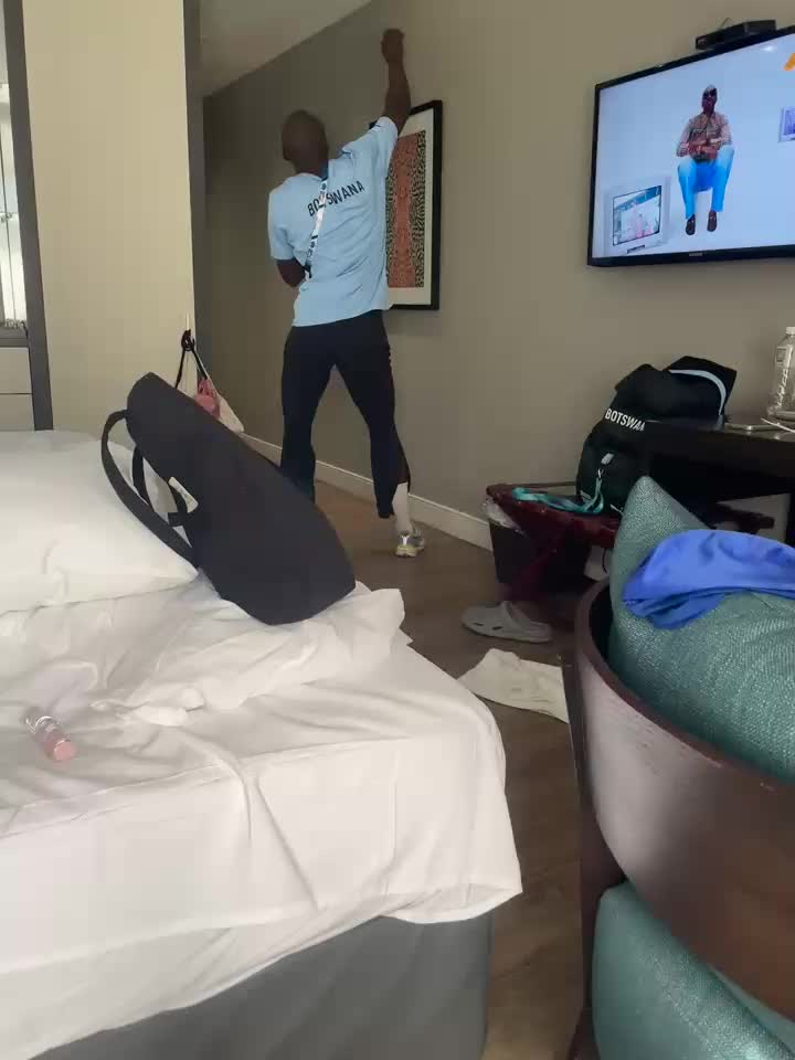 @XholaniTalane