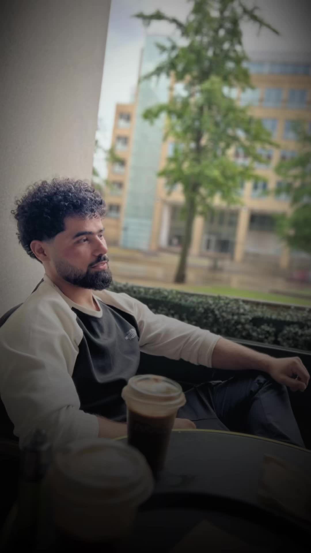 @𝒜𝓏𝒾𝓏