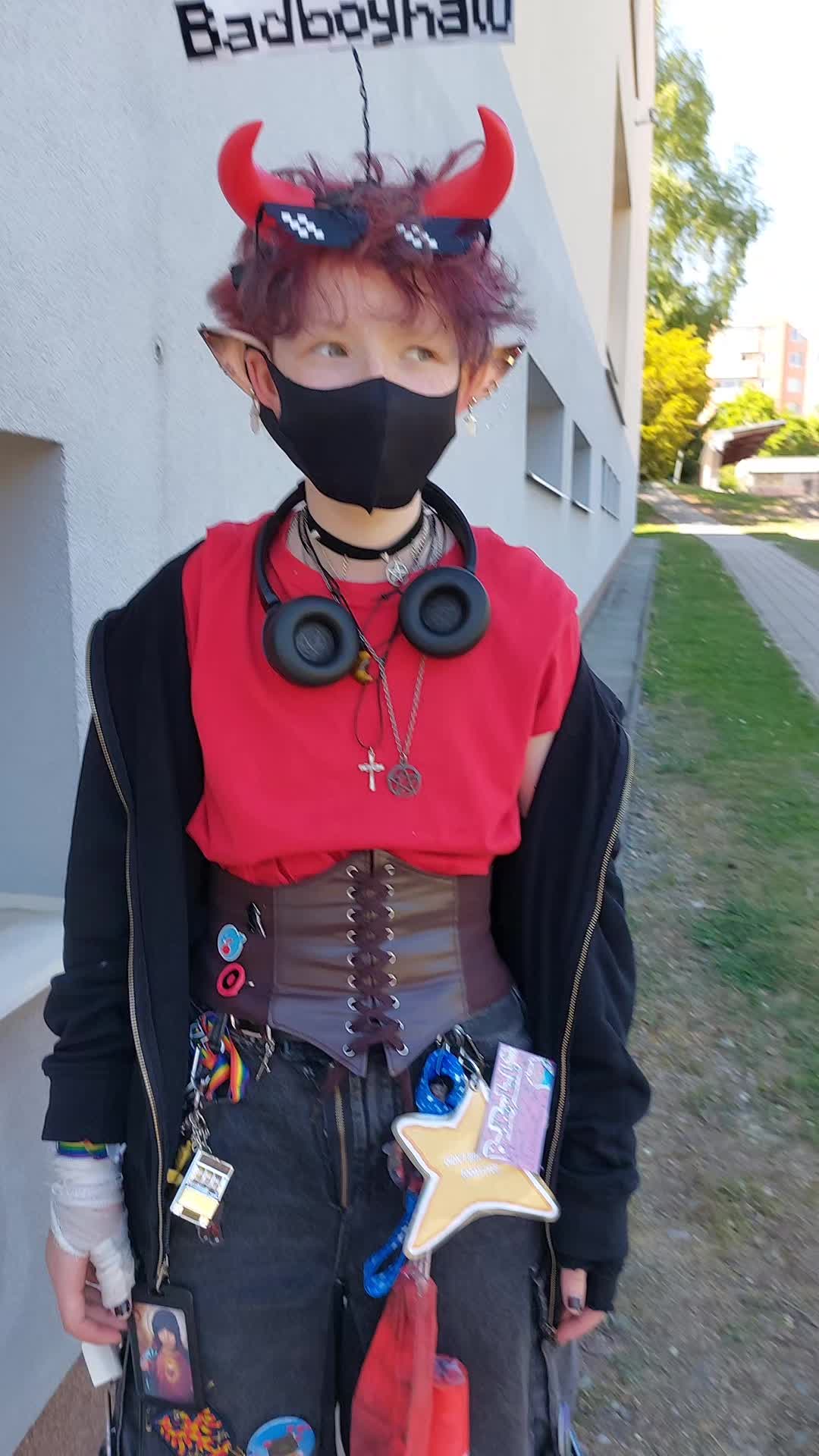 @Astro_cosplayer