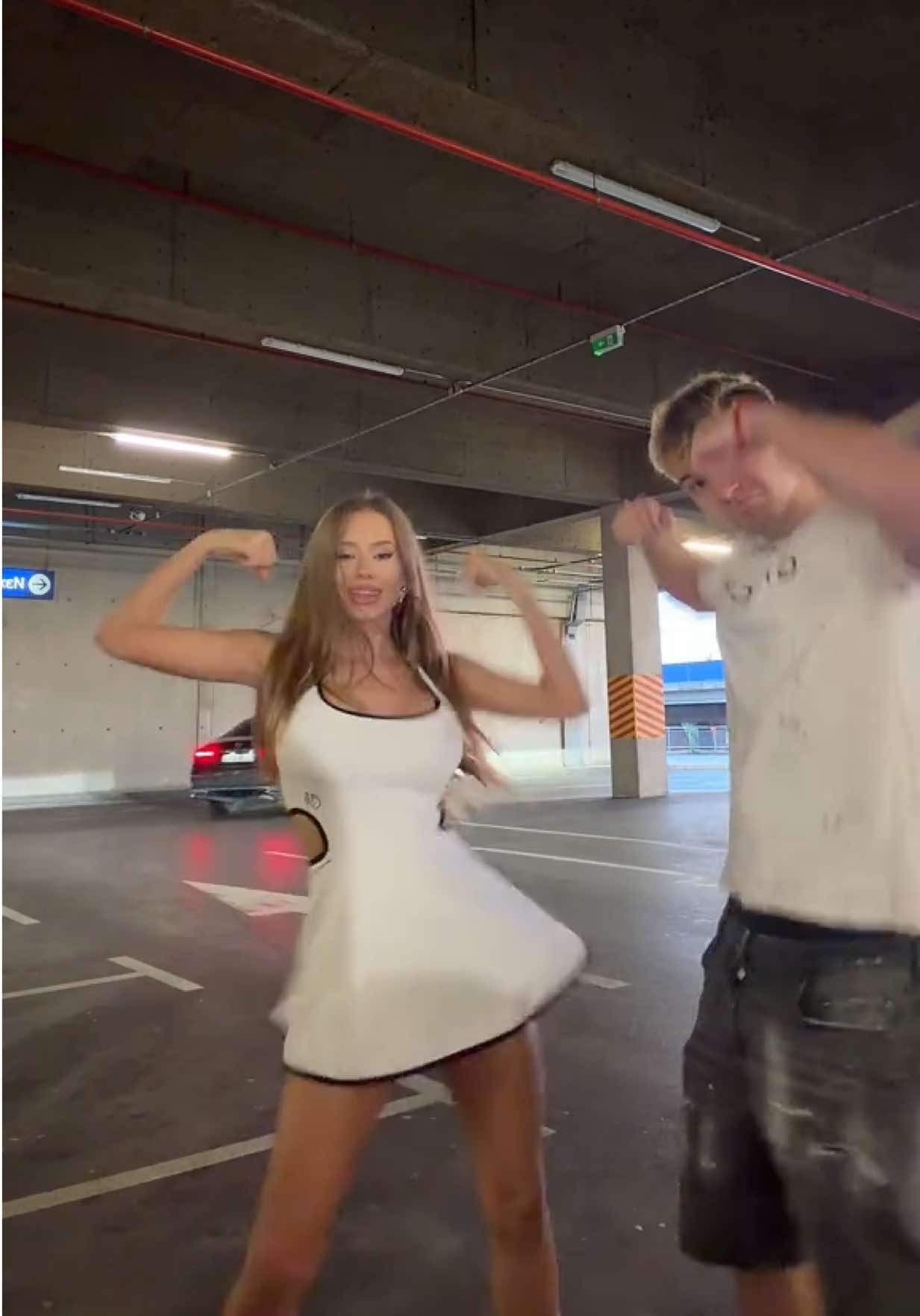 @Kiarа