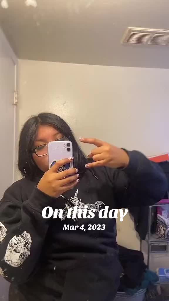 @🫐