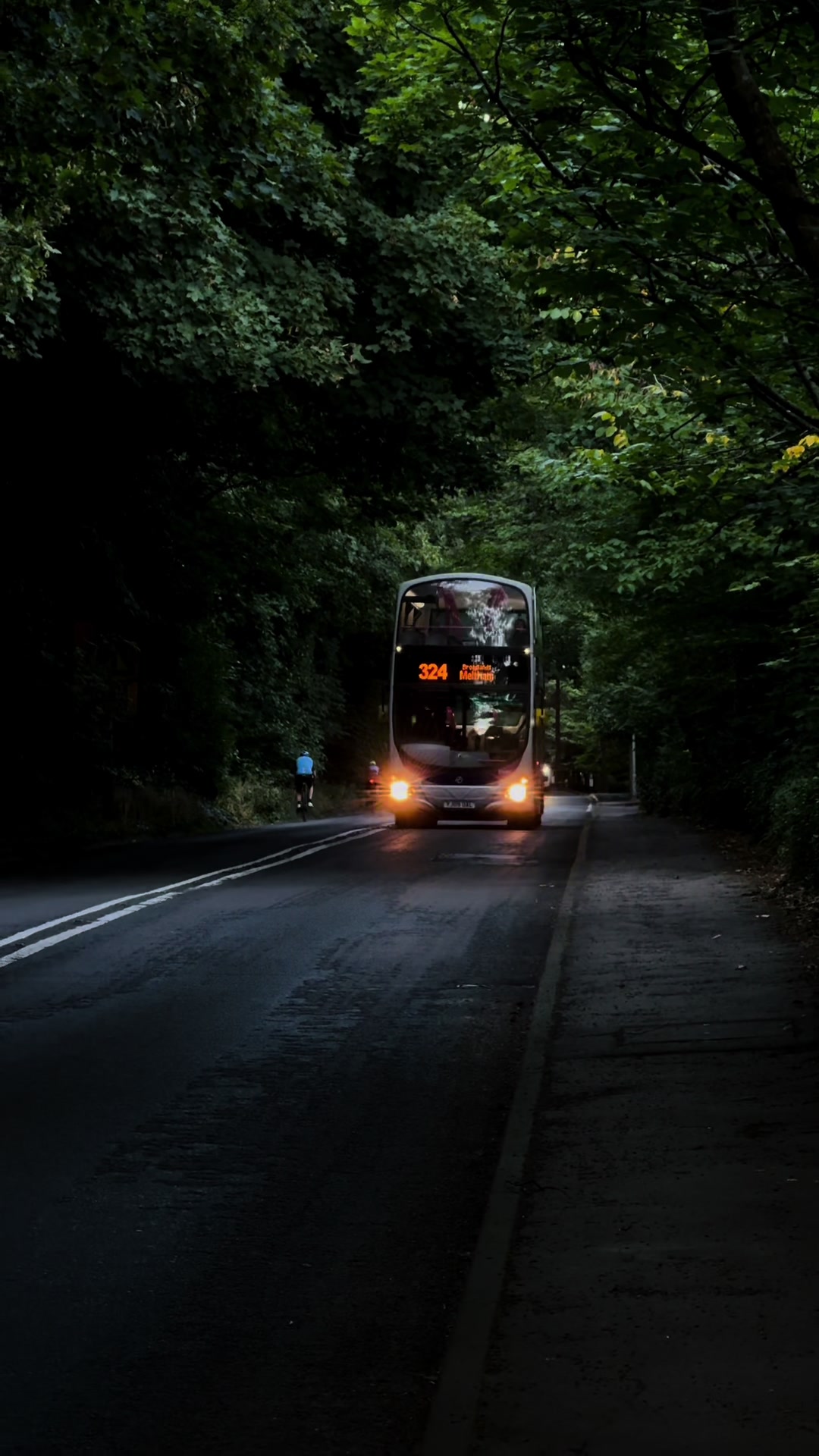 @Bus_train_enthusiast