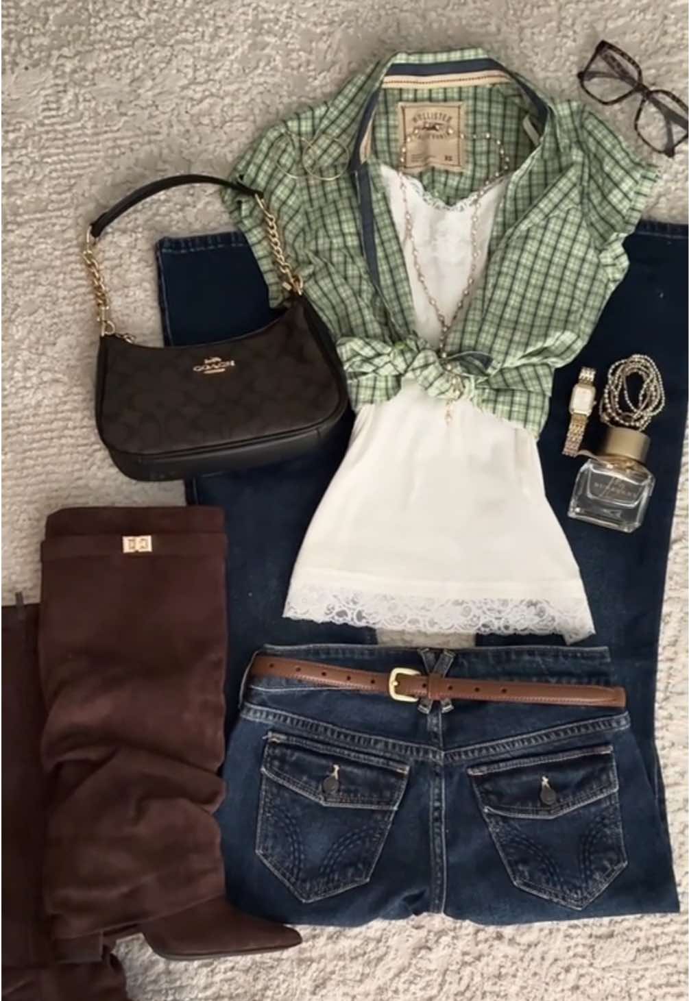 @⋆˚࿔ 𝐚𝐛𝐛𝐲 ᥫ᭡ 💋ྀིྀིྀ