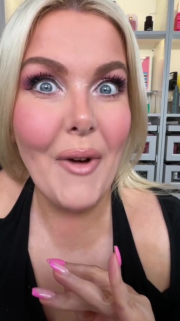 @AskEllenBeauty