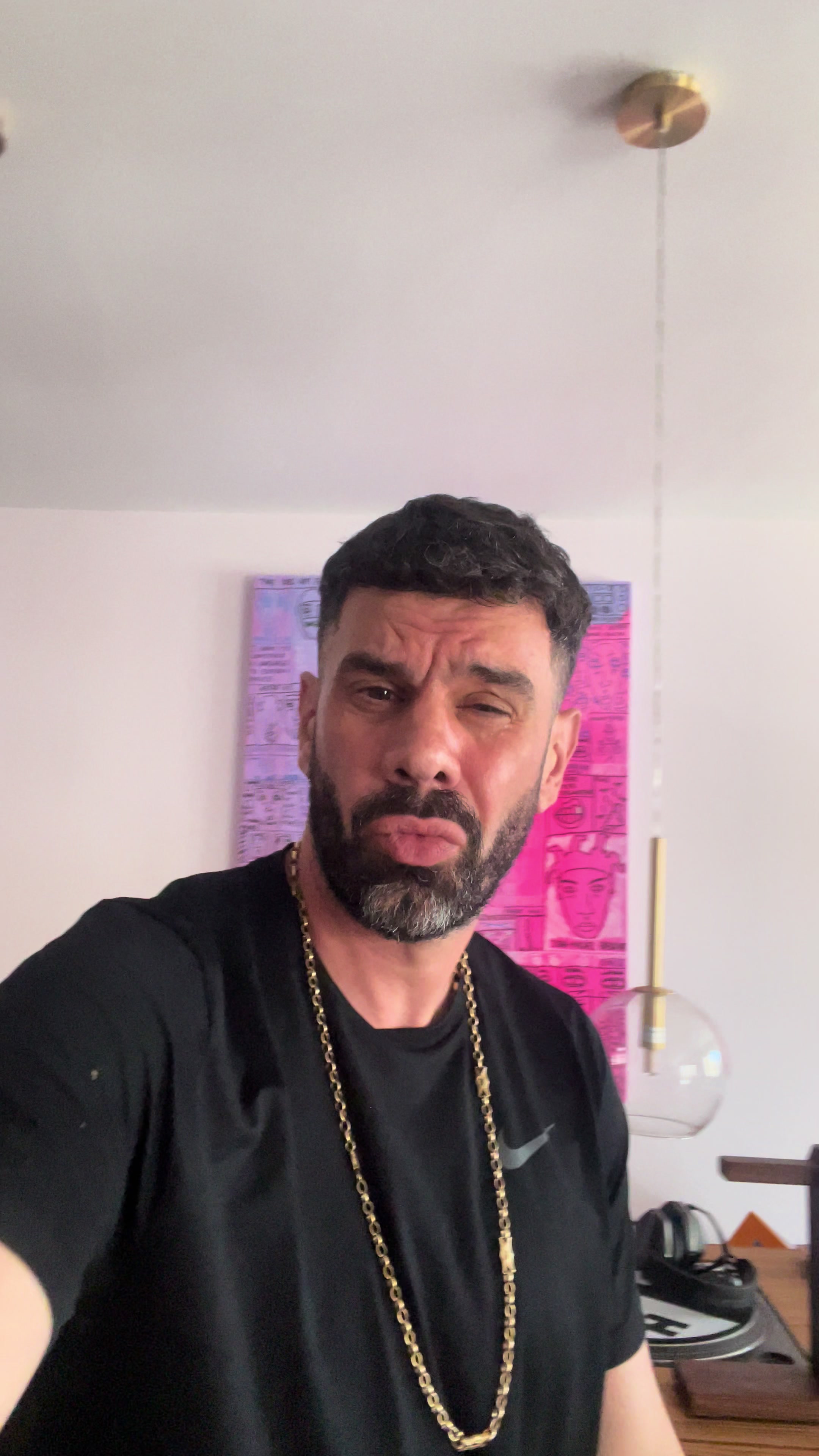 @Mella Dee
