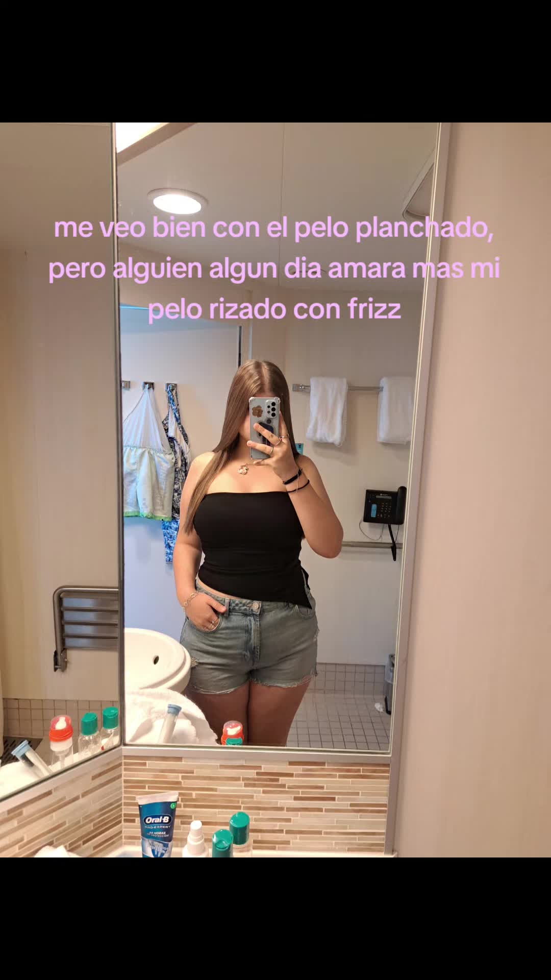@⨾༊