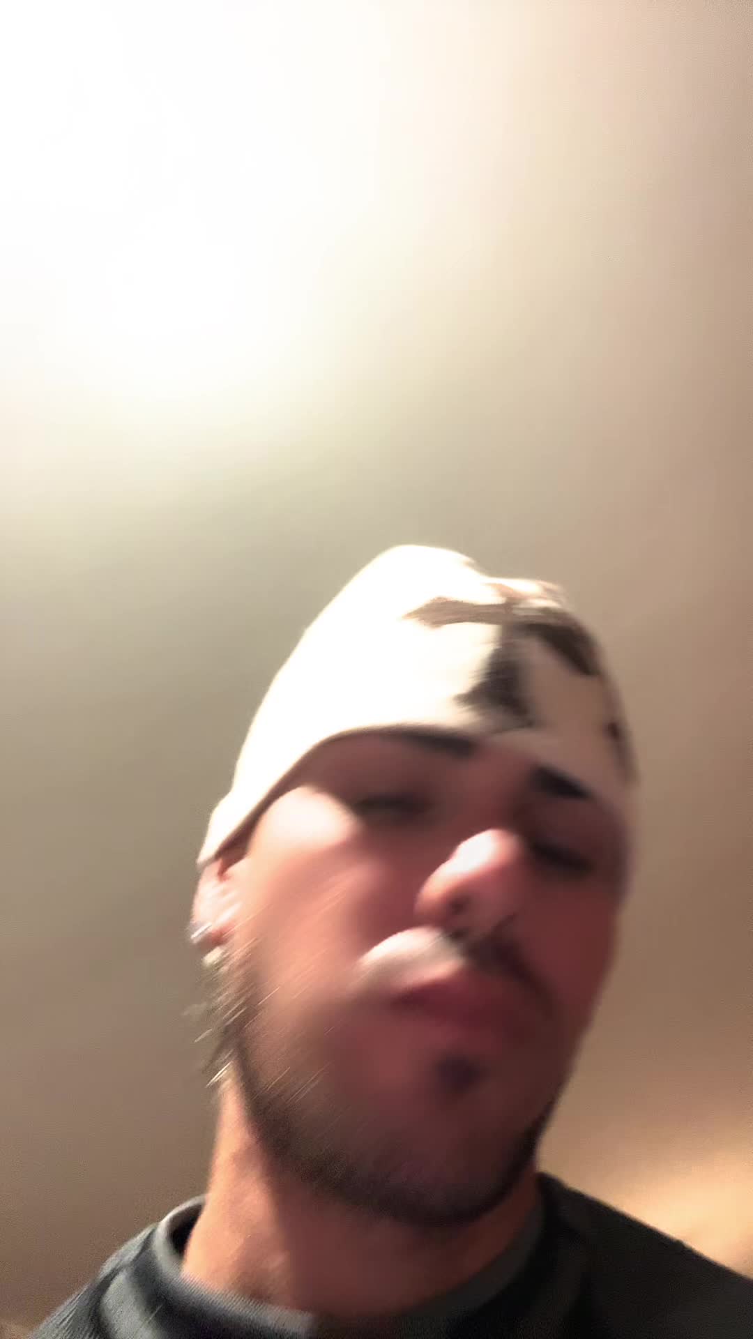 @🦇