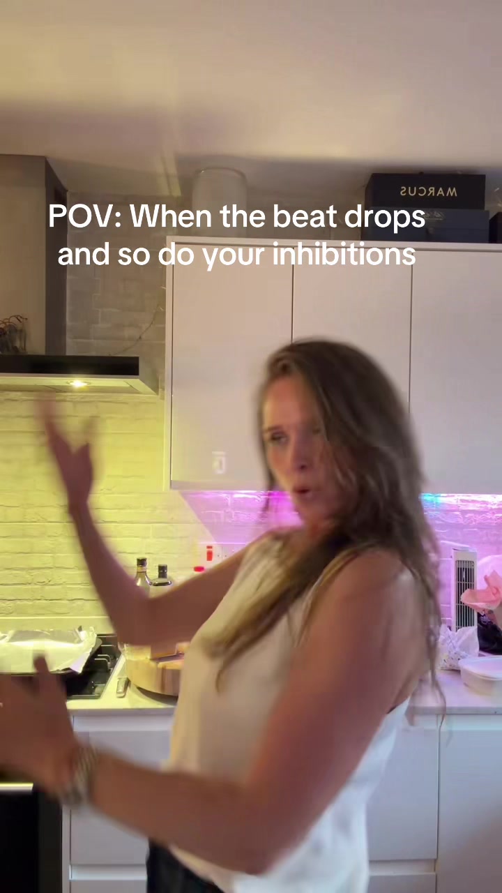 @ElenkaChi