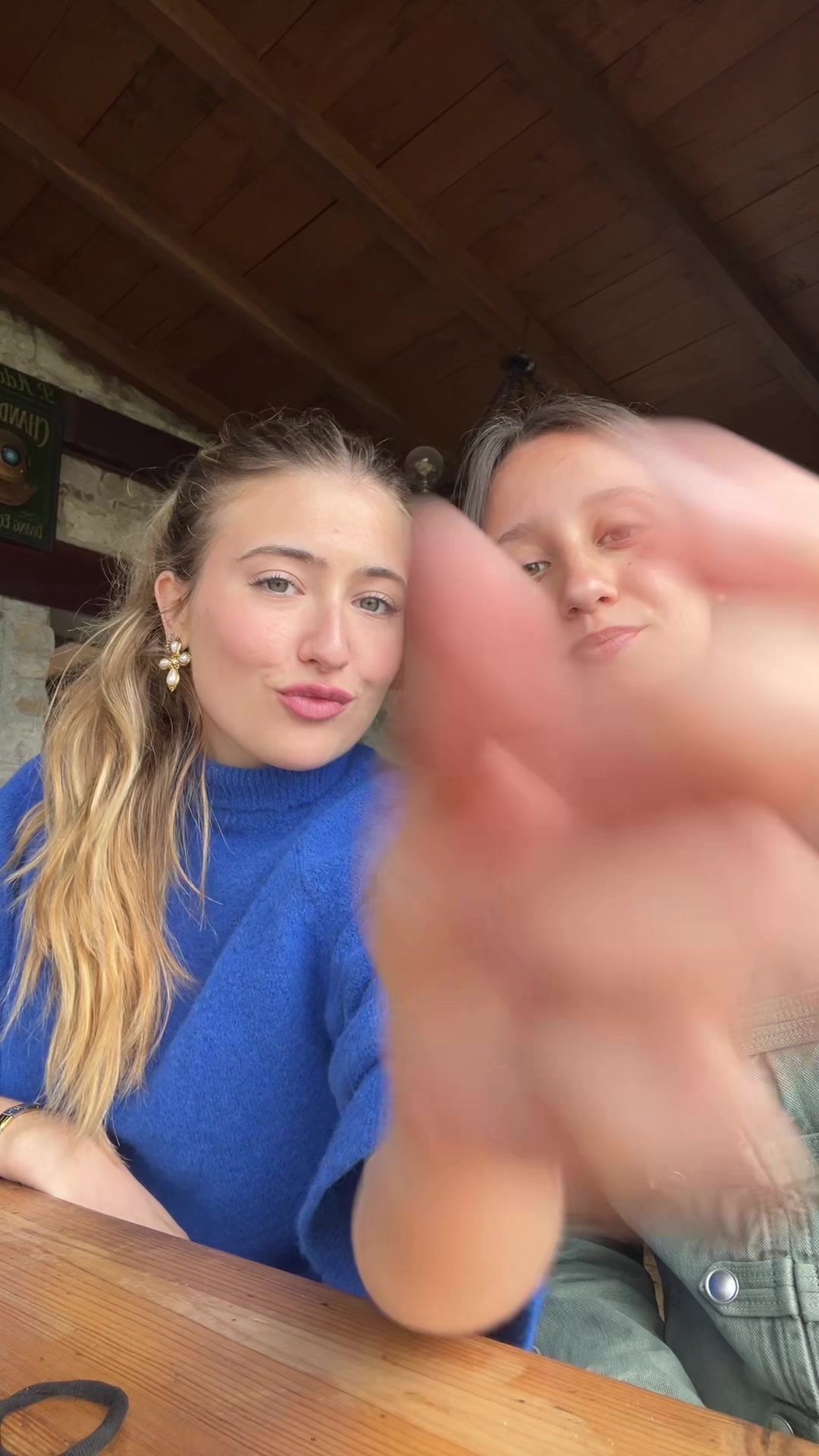 @Inesxu