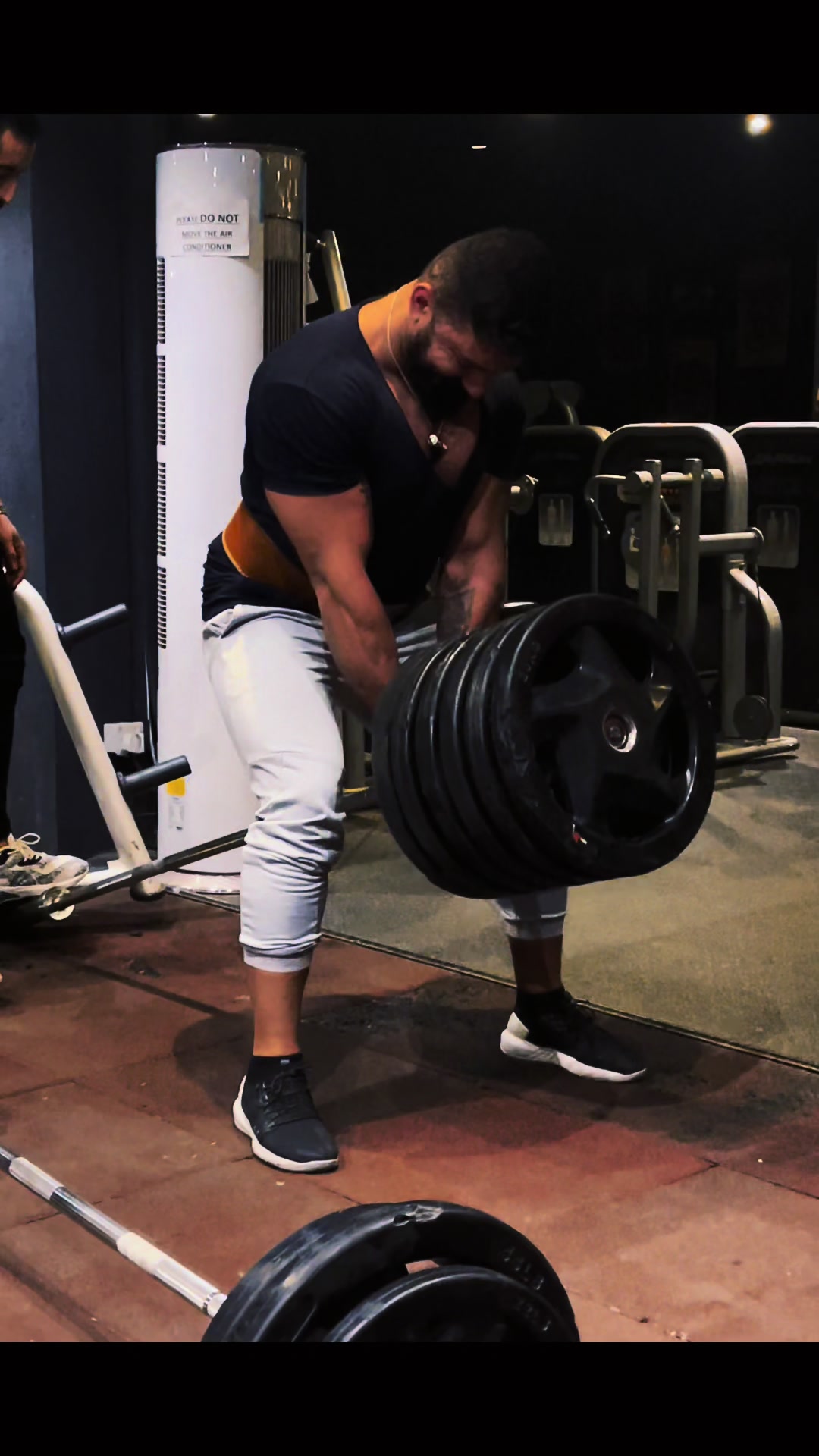 @Gabbar 🕊️🐺