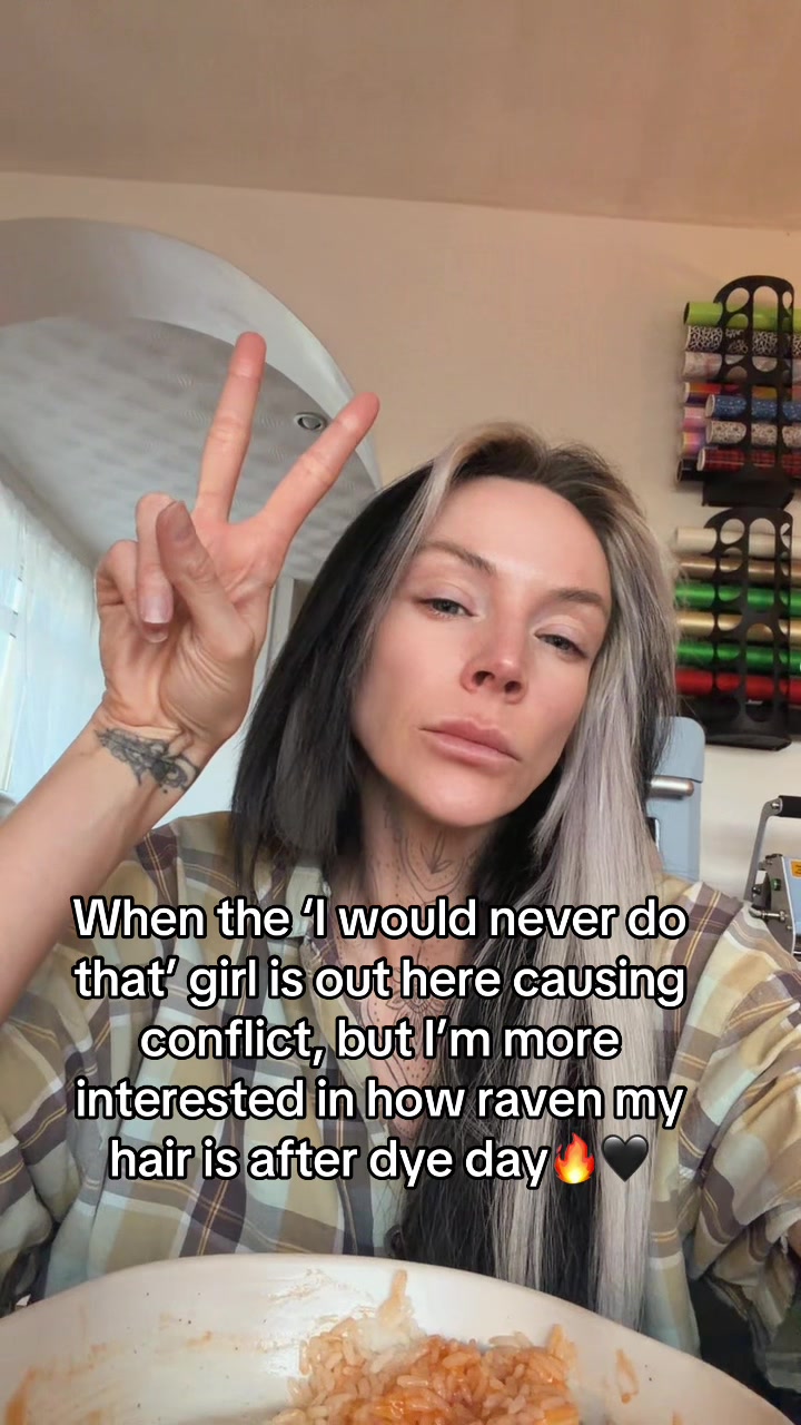 @GlitterGreigyCrafts