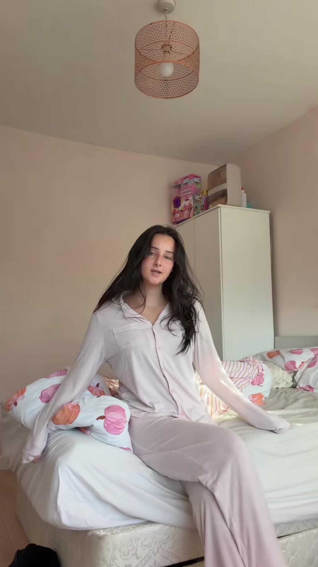@𝙘𝙤𝙣𝙣𝙞𝙚-𝙡𝙤𝙪