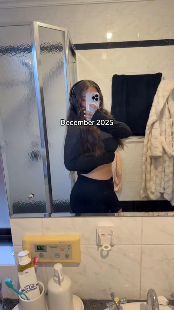@Ladzamia