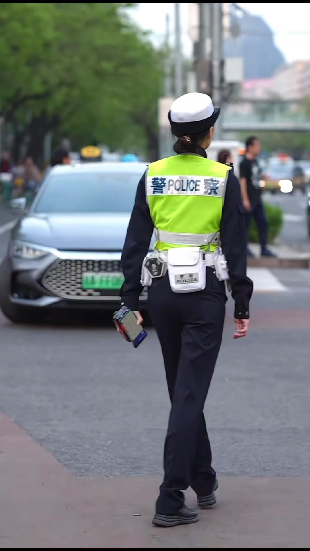 @花木兰👮