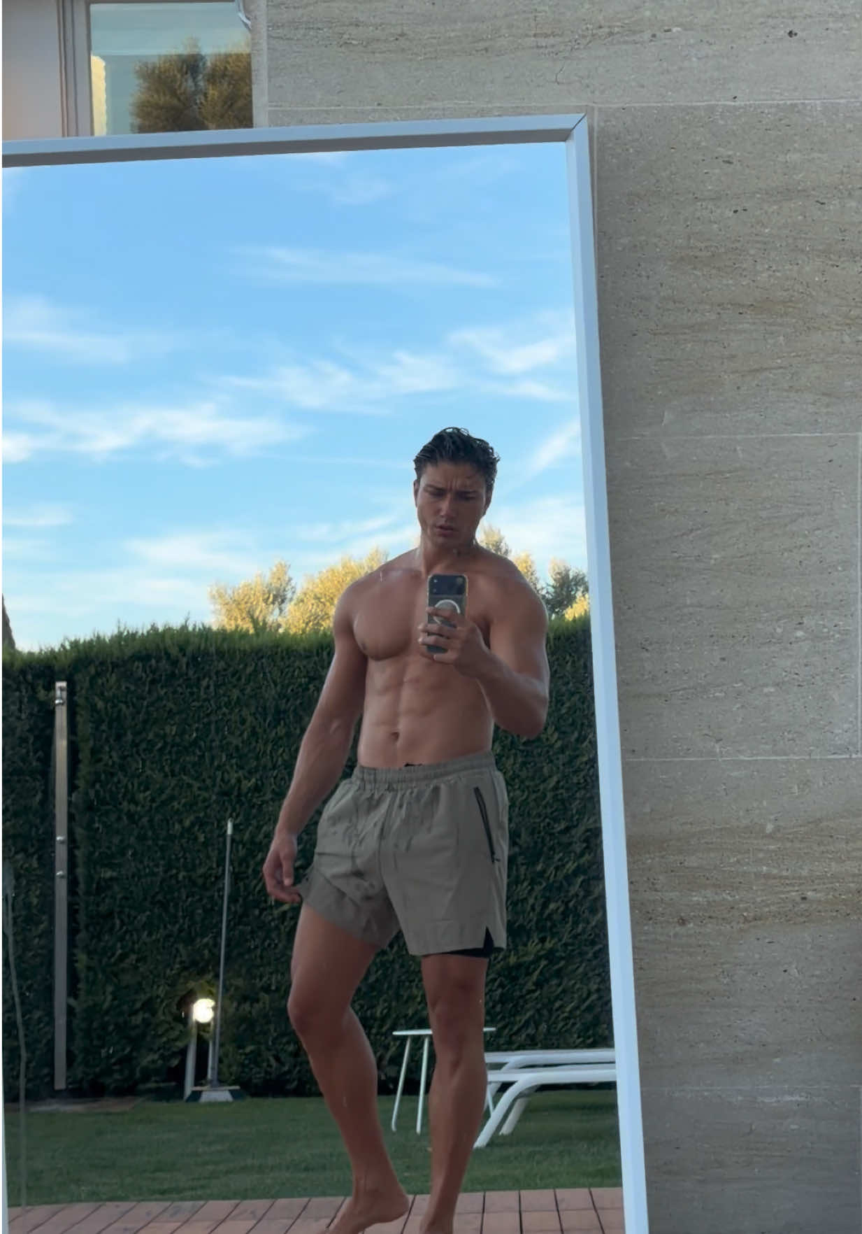 @GoldenGeorgiii2 ๐